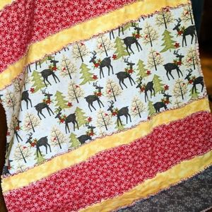 Winter themed cotton flannel rag quilt‎